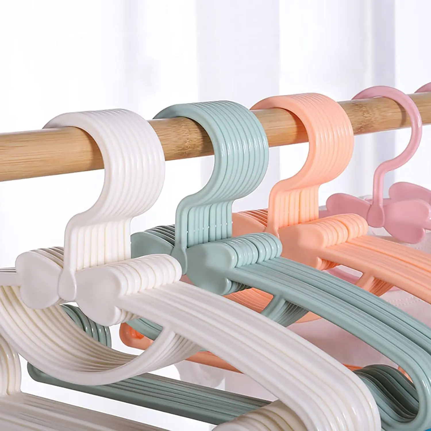 Baby-Kleiderständer aus Kunsts – Baby Clothing Rack Bewertung und Preis